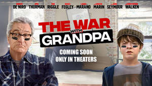 電影《The War with Grandpa》的海報， featuring 羅拔·迪尼路和一個塗著黑色眼妝的年輕男孩。 — 老人家 壁紙