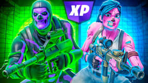 兩個戴著骷髏面具的 Fortnite 角色在霓虹燈環境中瞄準武器。