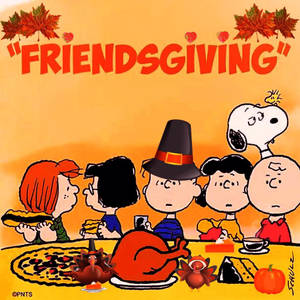 花生漫畫角色用火雞、南瓜和秋葉慶祝 Friendsgiving。 — 卡通 壁紙