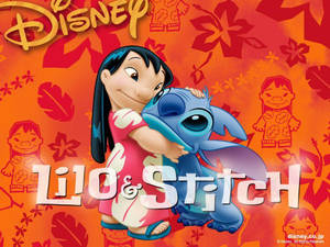 Lilo 同 Stitch 喺夏威夷主題背景同迪士尼標誌下擁抱。