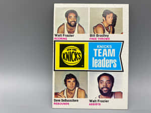復古紐約人隊球隊領袖籃球卡， featuring Walt Frazier、Bill Bradley 和 Dave DeBusschere。