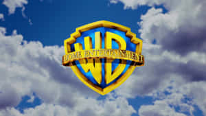 Warner Bros Home Entertainment標誌在多雲的藍天上。