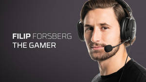 遊戲玩家Filip Forsberg戴著耳機和咪高峰