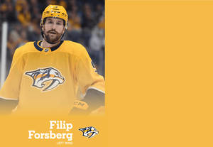 Filip Forsberg 納什維爾掠奪者隊左翼冰球運動員身穿黃色球衣在冰上。