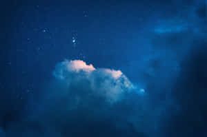 星空下發光的雲朵