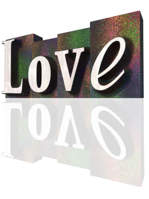帶有彩虹色紋理和倒影的3D字母「Love」。
