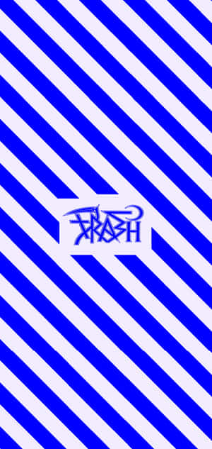 藍白斜紋牆紙，中央有一個風格化的標誌。