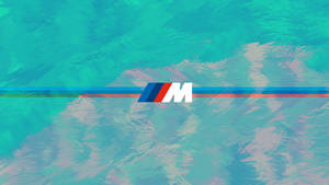 BMW M標誌，抽象青綠色和粉紅色紋理背景，帶條紋