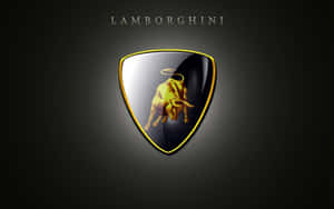 Lamborghini 標誌，黑色盾牌上有一隻金色公牛，上方有品牌名稱。