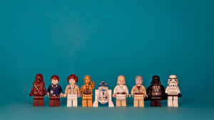 LEGO Star Wars角色排列在青綠色表面上。