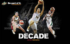 Sue Bird 在 Seattle Storm 的十年職業生涯中的籃球動作姿勢。