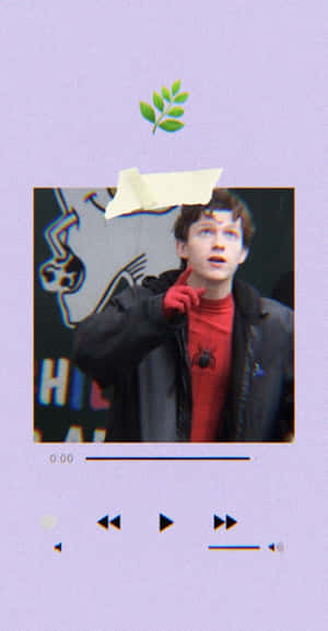 一名穿著蜘蛛俠襯衫的男子在帶有葉子圖標的視頻播放器疊加層內。