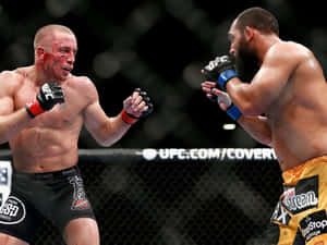 UFC比賽中，籠內的兩名男性MMA拳手，一人流血，另一人揮拳。