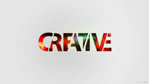白色背景上帶有火熱和宇宙紋理的CREATIVE字樣。