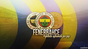 Fenerbahçe Spor Kulübü 標誌，包含球隊名稱和口號，置於帶有彩色條紋的體育場背景上。