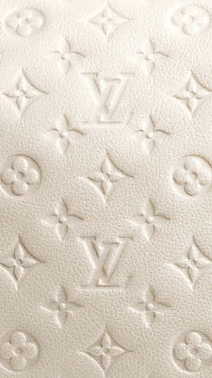 帶有壓花 Louis Vuitton 標誌和花卉圖案的奶油白色皮革。 — 火影忍者海報 壁紙