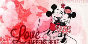 米奇和米妮老鼠在充滿愛意的擁抱中，伴隨心形和「Love Happens Here」文字。