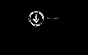 黑色背景上的白色箭頭圖標和文字 down to earth