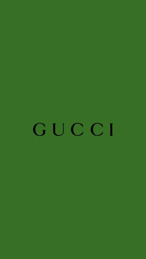 綠色背景上的黑色Gucci標誌