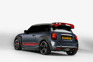 攝影棚中的啞光黑色MINI Cooper GP，帶紅色飾邊和後擾流板 — 汽車 壁紙