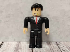 Roblox 商人公仔，黑色西裝紅色領呔，企喺木地板上面。