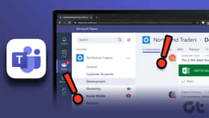Microsoft Teams 應用程式圖示和筆記型電腦螢幕，聊天介面上有紅色警告圖示。