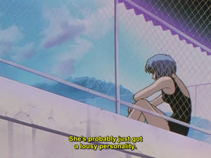 藍髮動漫女孩穿泳衣獨坐泳池旁，圍欄後