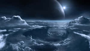 雲層在發光恆星下旋轉，夜空中有行星。