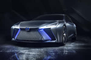 時尚的銀色Lexus概念車，在黑暗攝影棚中帶有發光的藍色燈光。