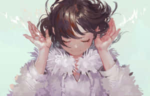 穿著蓬鬆白色外套的動漫女孩舉手微笑 — 動漫女孩 壁紙