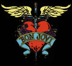 Bon Jovi 標誌，劍穿心、翅膀和玫瑰，黑色背景。
