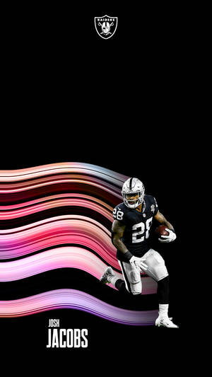 美式足球員 Josh Jacobs 正在移動，身後有彩色波浪圖形。
