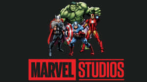Marvel Studios標誌，四位超級英雄企埋一齊。 — 漫威超級英雄 壁紙