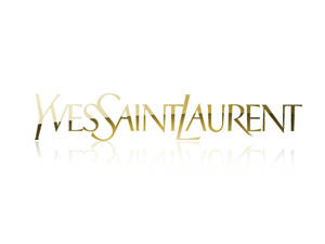 白色背景上帶有反射的金色 Yves Saint Laurent 標誌。
