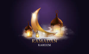 金色新月和發光燈籠漂浮在雲端上，帶有Ramadan Kareem文字。