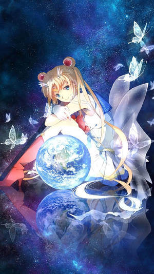 金髮動漫女孩坐在發光的地球上，在繁星點點的宇宙天空中，有蝴蝶相伴。 — 太空 壁紙