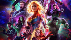 Marvel超級英雄在彩色星雲背景下擺出宇宙戰鬥姿勢。