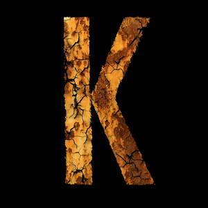 裂紋土質紋理字母K，黑色背景