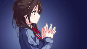 穿著校服的動畫女孩合十祈禱，充滿希望。