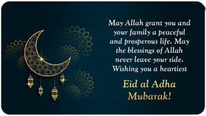 深藍色背景上帶有金色新月和燈籠的Eid al Adha祝福卡。