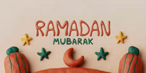 黏土藝術，帶有 Ramadan Mubarak 文字和星星新月 — 齋戒月 壁紙