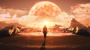 一個人在巨大發光太陽下行走在外星海灘上的剪影。