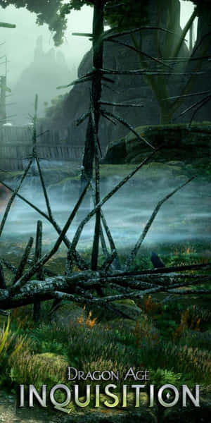 幻想遊戲場景中，有斷樹和石遺跡的迷霧森林。 — Pixel 3 壁紙