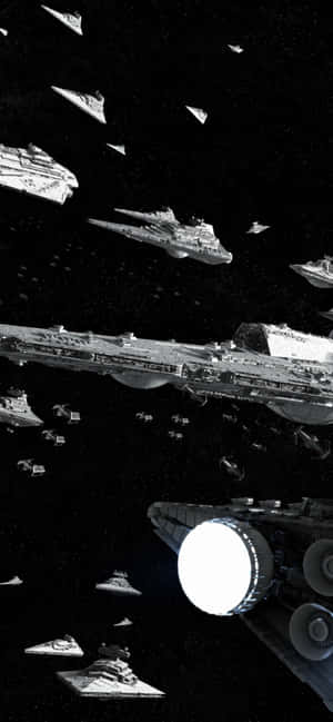 星際驅逐艦和TIE戰鬥機在星空背景下進行太空戰鬥。