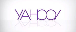 紫色Yahoo標誌，在白色背景上帶有倒影。 — 極簡美學 壁紙