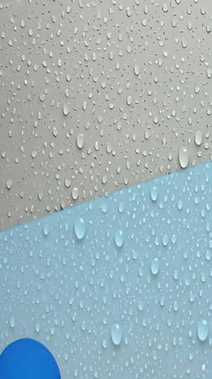 灰色和藍色表面上的水滴和藍色圓圈 — 1440x2560 壁紙