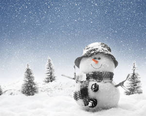雪地上的雪人，松樹和飄雪 — 雪人 壁紙
