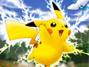 黃色比卡超被電火花包圍，在藍天白雲的森林中。
