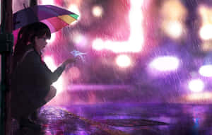 女孩拿著彩虹傘，在夜晚霓虹燈下潮濕的街道上接住雨滴。