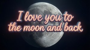 霓虹粉紅色發光文字「I love you to the moon and back」覆蓋在細節豐富的月球上。